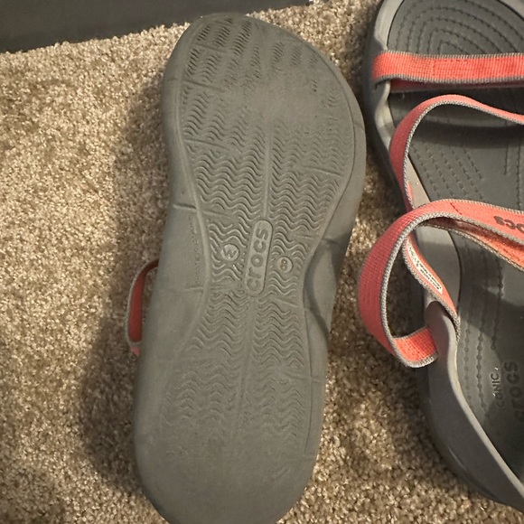 CROCS Shoes Crocs Swiftwater bing Gray And Pink Velcro Straps